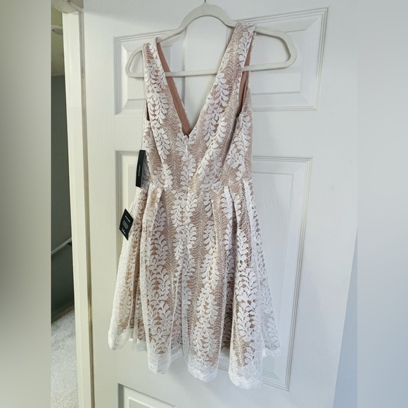🤍Lulu’s Heart Lace Dress 🤍 - Picture 9 of 15